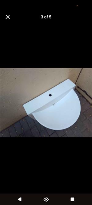 Bathroom Basin for sale 