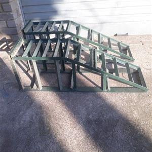 selling 2 × car ramps. still in very good condition