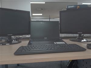 Second hand Samsung S20D300 monitor, 10 for 5k comes with power cable, VGA, HDMI