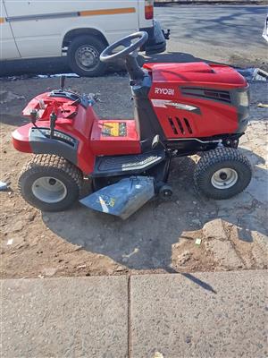 Ryobi ride on lawnmower