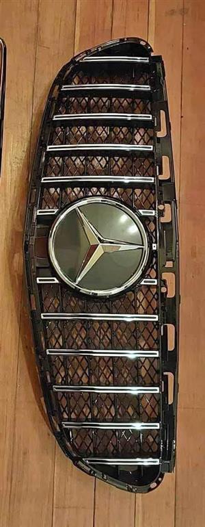 Mercedes  W212 facelift GT Grill