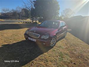 Mercedes Benz C240 V6 Elegance Auto W203 Immaculate Condition 