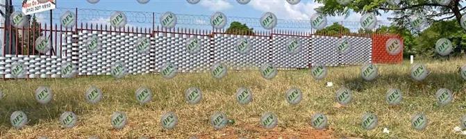Palisade Weaving / Plaat Vleg