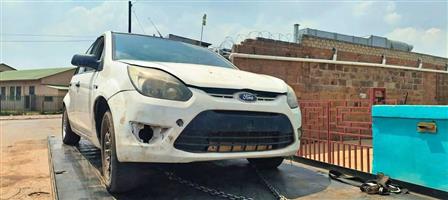 FORD FIGO STRIPPING FOR PARTS