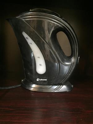 Relocating sale. 1.7l Kettle