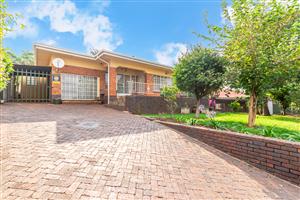 Spacious 4 bedroom, 2 bathroom home