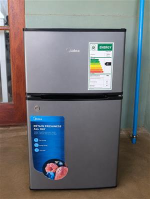 Midea Bar Fridge 