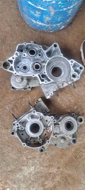 Yz125 5mv engine casings