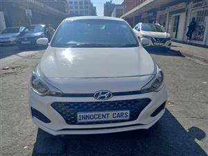 2020 HYUNDAI i20 1.2 PETROL, MANUAL, WHITE COLOR, MILEAGE 66000KM