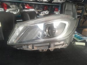 Mercedes Benz W205 Front Headlamp