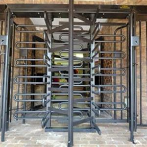 Full Height Closing Panel