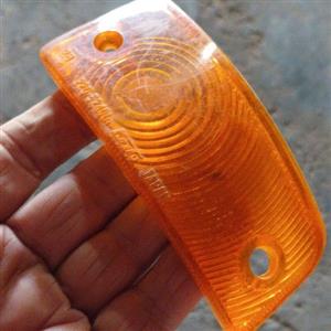 Datsun bakkie, rear flicker lens