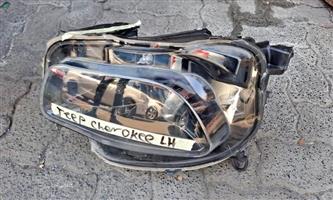 Jeep Cherokee headlight 2014/18