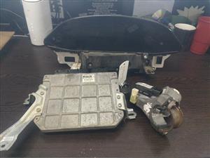 Toyota 2nz ecu computer box lockset for sale used 