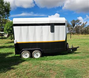 Horsebox 2 berth