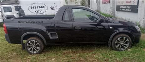 Stripping A Opel Corsa Utility 1.8 2007