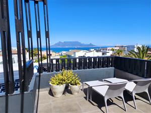 Stunning Hilltop Property in Bloubergstrand