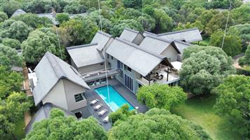 This Extraordinary Residence in Hartbeespoort