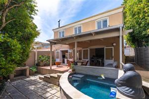 House For Sale in Hout Bay Central