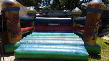 Jumping castle 