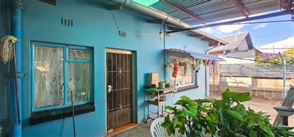 House For Sale in De Beers