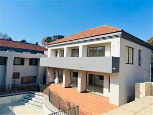 Tops Luxury home for Sale in Westcliff 4 Bedroom with ensuite