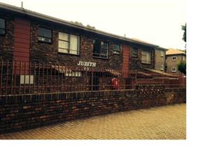 Townhouse Rental Monthly in Pretoria North