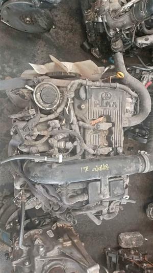 Complete Toyota Hilux 2.0L 1TR engine for sale