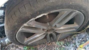 BMW 740i LF rim and tyre