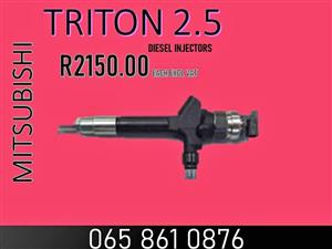 Mitsubishi Triton 2.5 diesel injectors for sale we sell on exchange or recon