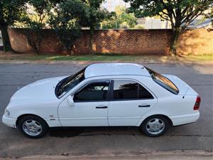 1997 Mercedes Benz C200 on the clock, petrol Manual 