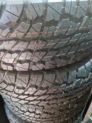 Special 16 bakkie. Dunlop AT1