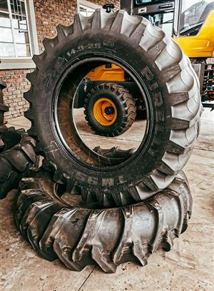 14.9-28 Second hand tires