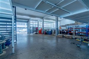 Industrial Rental Monthly in Hillcrest