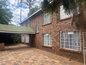 3 BEDROOMS AVAILABLE – PRIME HATFIELD LOCATION 