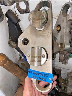 Yamaha Dragstar 650 top yoke. Meyerton bike scrapyard new and secondhand spares.