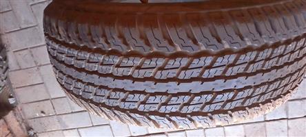Tyre Yokohama geolander 285/65/17