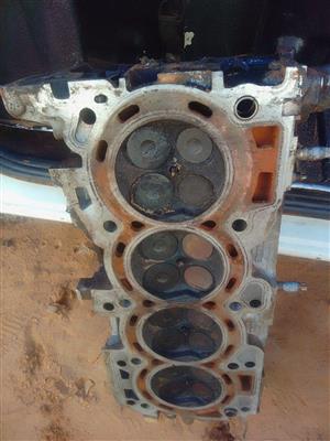 I'm selling Nissan nv350 model 2015 engine parts