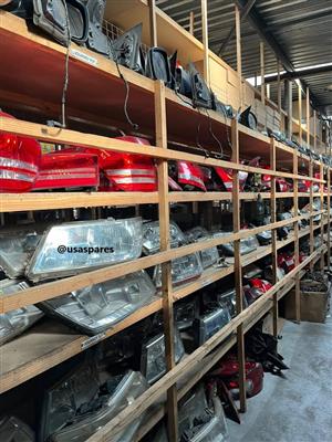 Used Headlights For Jeep, Chrysler And Dodge Vehicles