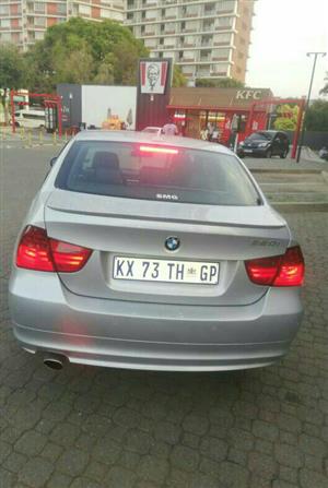 BMW 2010 320i