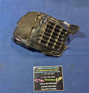 Range Rover Vogue Right Front Fender Liner