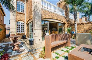 3 Bedroom Tuscan Estate