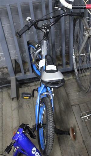 EMBASSY BLACK & BLUE KIDS BICYCLE (S067162A)