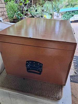 Viskas te koop