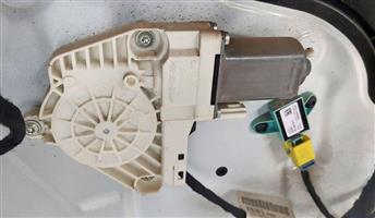 AUDI Q5 3.0 TDI DRIVER DOOR WINDOW MECHANISM