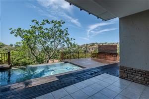 Freestanding Duplex in Secure Estate with Sweeping Sea and Valley Views