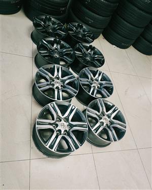 TOYOTA 17inch Hilux/Fortuner original mags for per set(4).