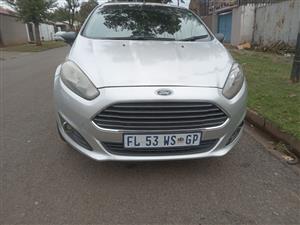Ford Fiesta 1.4 5 door Ambiente