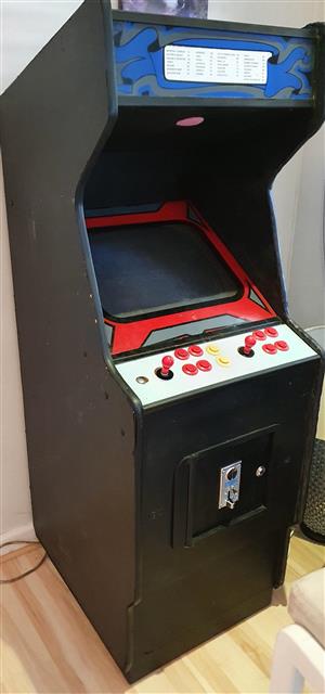 Arcade machine with 999 games