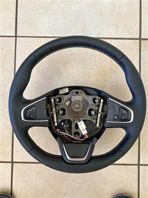 Renault Clio IV steeringwheel 